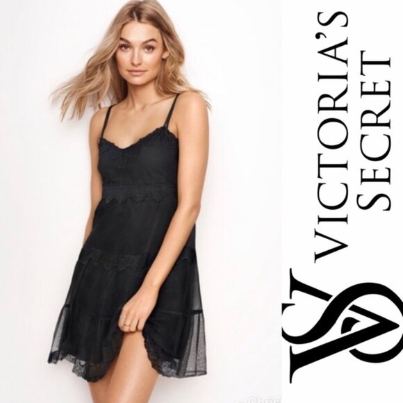 Victoria's Secret | Dream Angels Black Chantilly Lace & Tulle Slip | Size Small - Picture 1 of 9
